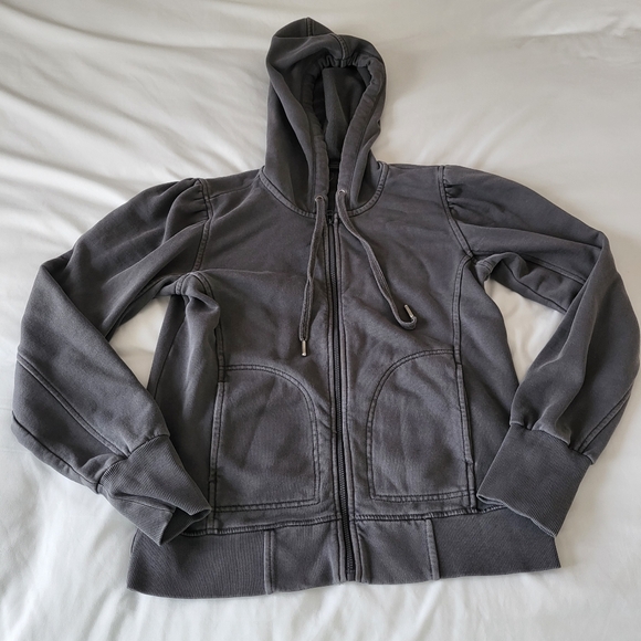 Anthropologie Tops - ANTHROPOLOGIE Daily Practice Gray Abstract Zip Up Hoodie Sweatshirt